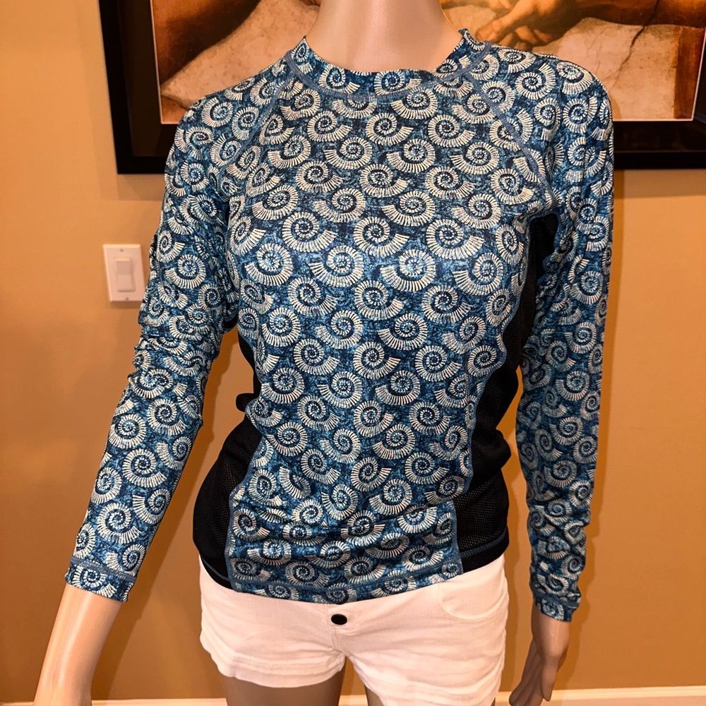 Women’s Tormentor long sleeve performance top